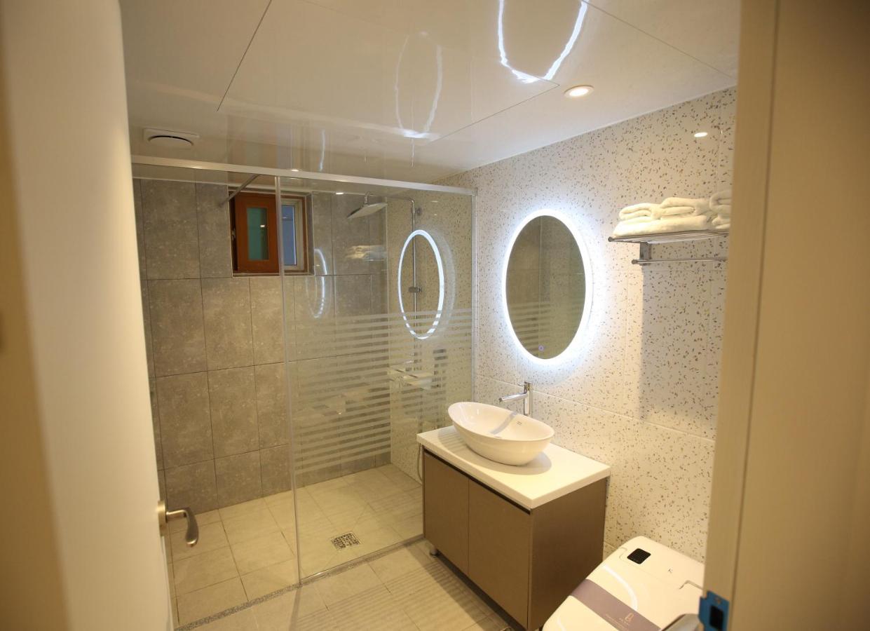 Am Ort Hotel Yeosu Exterior foto